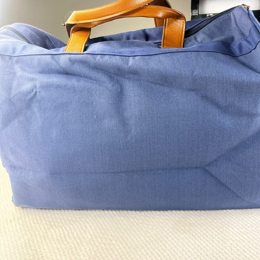 Tommy Bahama Mens Navy Blue Canvas Duffel Weekender Bag with Tan Accents